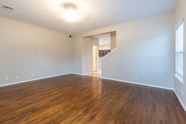 Building Photo - 3 Bed | 2.5 Bath in Broken Arrow!