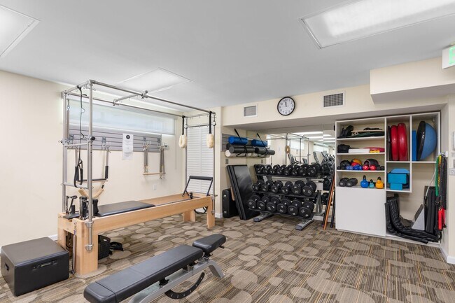 Building Photo - 150 Bradley Pl