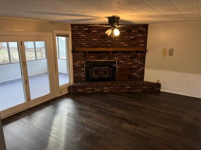 Building Photo - 2129 S Delaware Ave