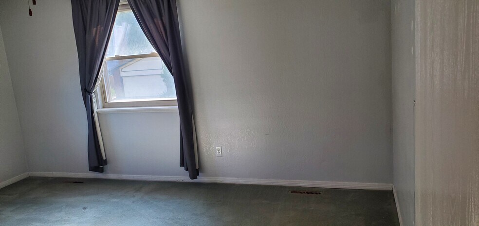 Building Photo - 9150 Garrison St