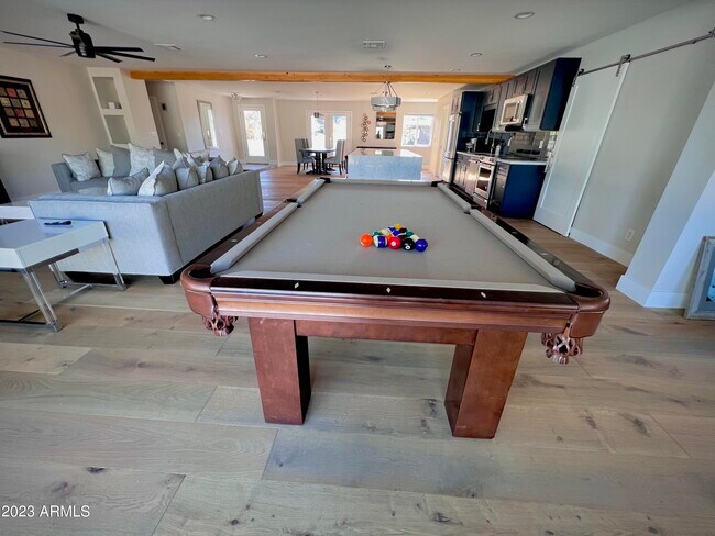 Building Photo - 3318 E Onyx Ave