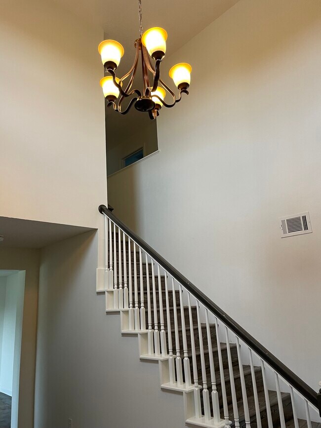 Building Photo - 1594 Birkshire Ct