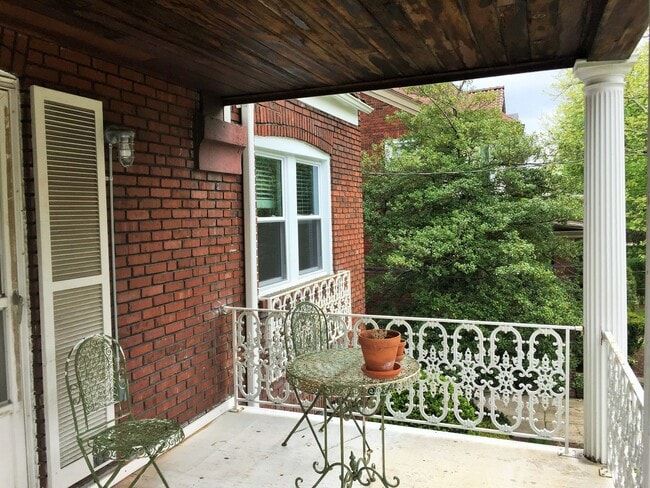 Building Photo - 6329-6331 Bartlett