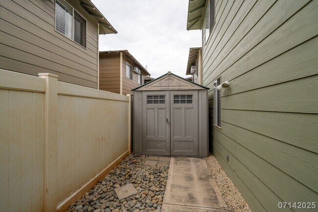 Building Photo - 3Bd, 2Ba Condo in Lombard Way, Ewa Gentry