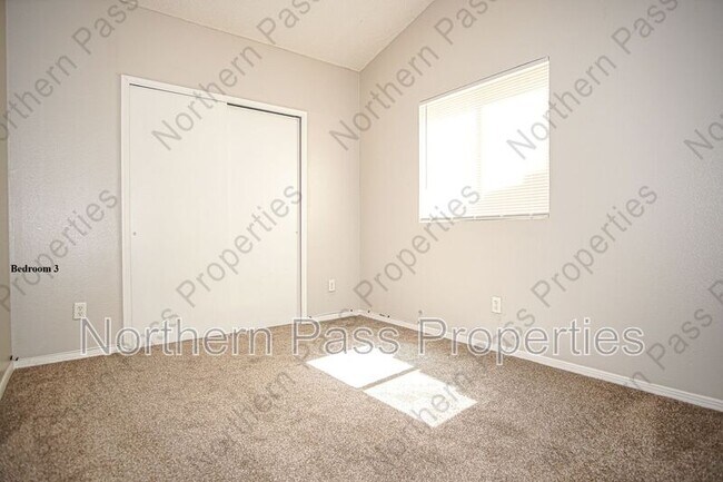 Building Photo - 11026 Splendor Ct