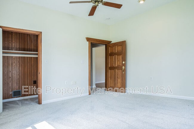 Building Photo - 3245 TN-61