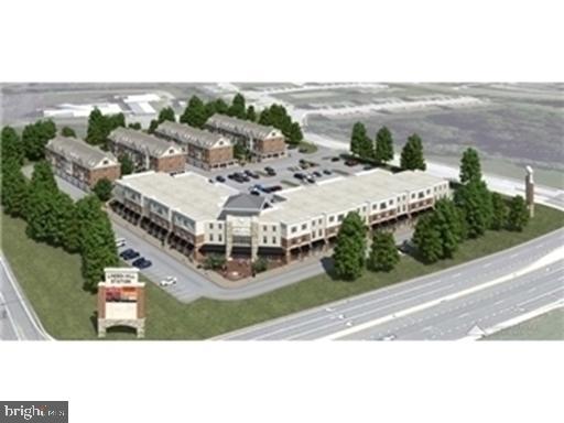 Building Photo - 700 Pony Ln