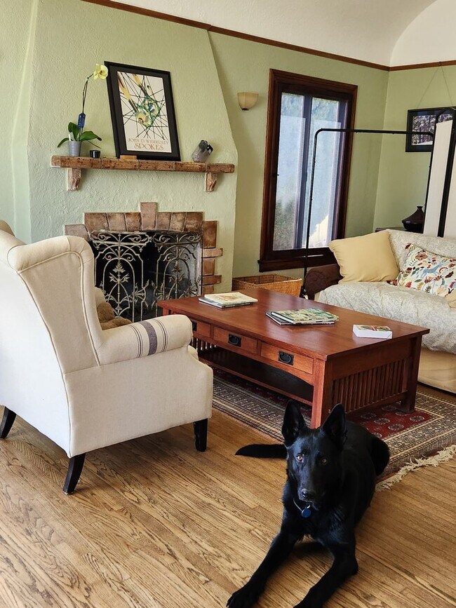 Building Photo - Furnished Room For Rent- Talmadge Dr./ Kensington