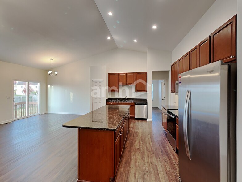 Building Photo - 337 Karst Cir