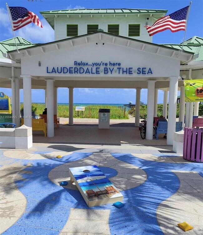 Building Photo - 1856 NE 46th St