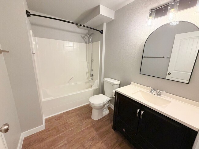 Building Photo - Lovely 2 Bedroom Condo in Marysville!