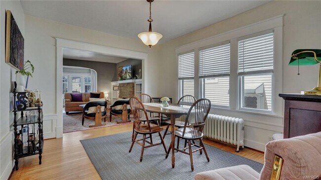 Building Photo - 59 Crestwood Ave