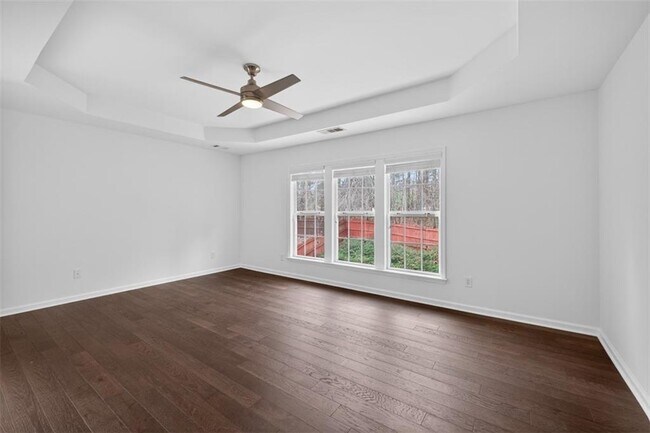 Building Photo - 5008 Bethpage Dr NE