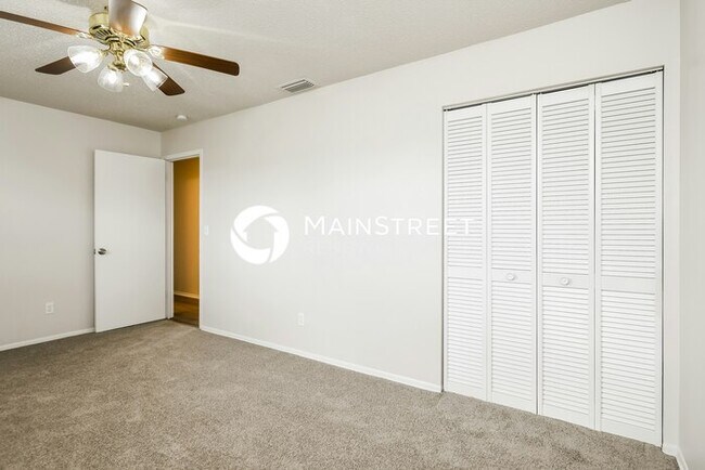 Building Photo - 3 Bedroom Pet-Friendly Home in WINTER HAVEN, FL with Main Street Renewal