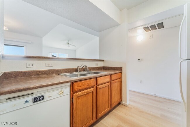 Building Photo - 6650 W Warm Springs Rd