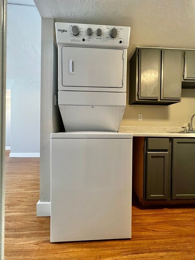 Interior Photo - NShields632 (KC-LN-KB)