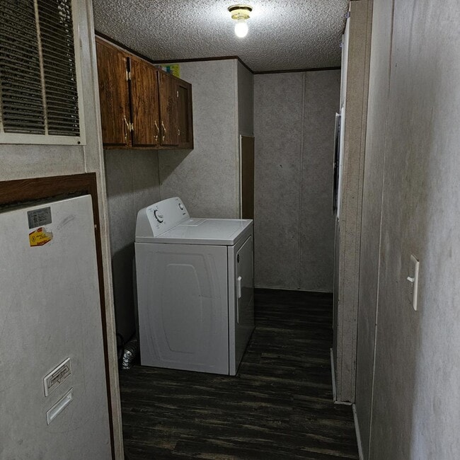 Building Photo - 539 Market St