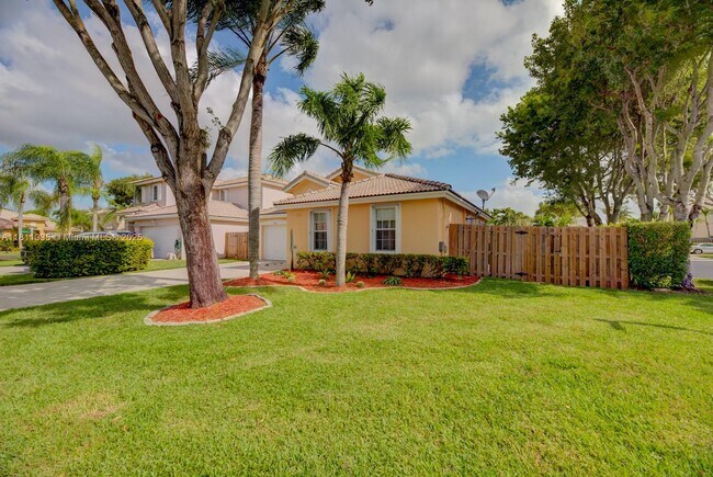 Building Photo - 14133 SW 154th Pl