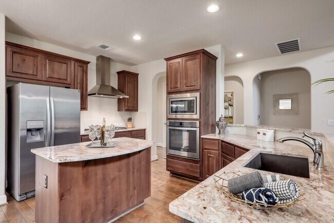 Building Photo - 10825 Ballard Path