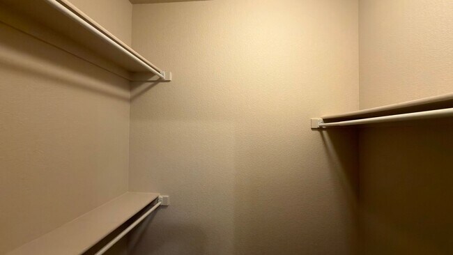 Building Photo - Great Condo in Greeley