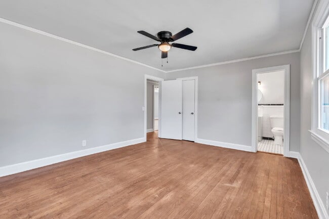 Building Photo - 3BR/2BA in Prime Taylors Location! Minutes From Everyday Conveniences! $1895/mo rent