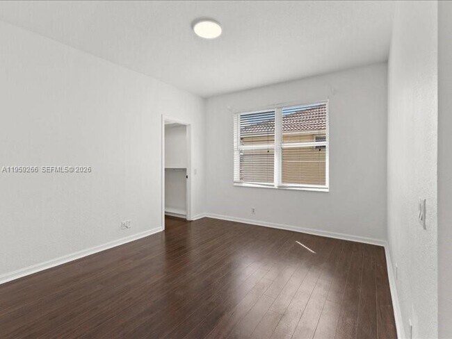 Building Photo - 1819 Mariners Ln