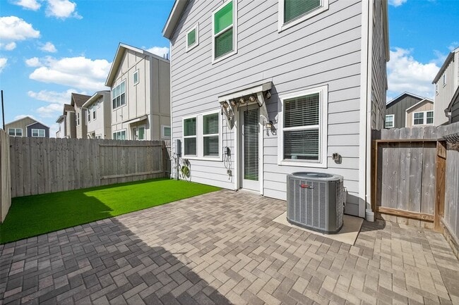 Building Photo - 3118 Cloud Forest Ln