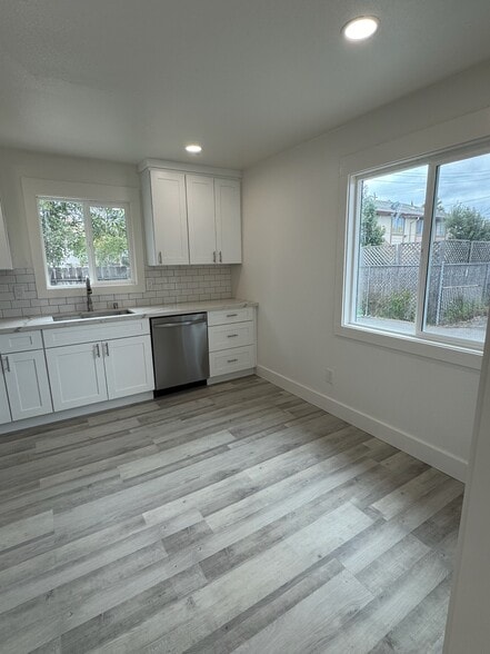 Building Photo - 21944 Arbor Ave