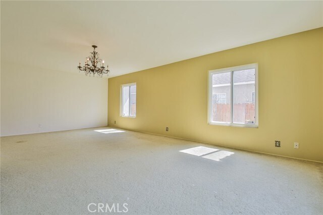 Building Photo - 3744 Pine Ave