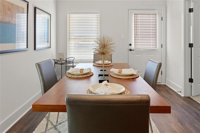 Building Photo - 705 Charles Hardy Pkwy