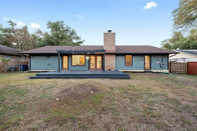 Building Photo - 5809 Cherry Creek Dr