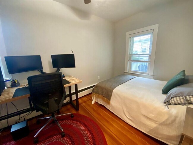 Building Photo - 9 Hall Ave