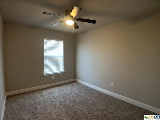 Building Photo - 2010 Rueben Rd