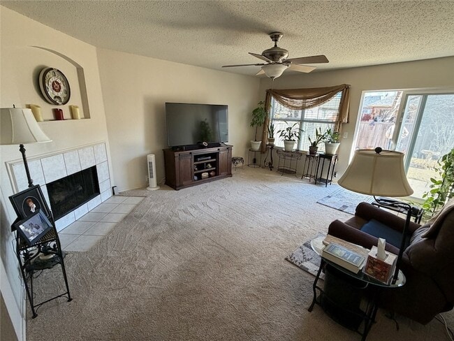 Building Photo - 1203 Mallard Dr