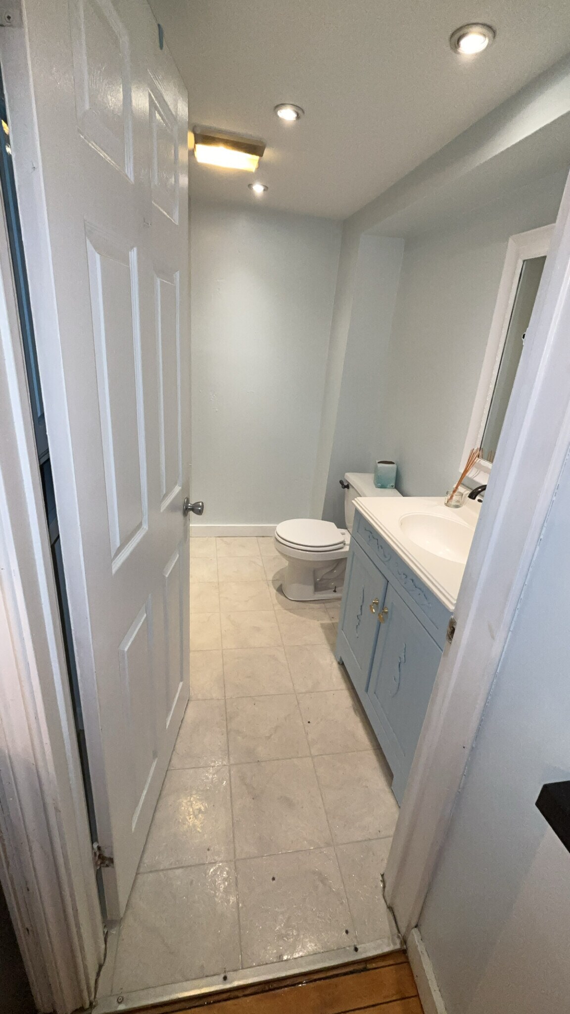 Building Photo - 3 Autumn St