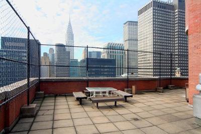 Building Photo - 145 E 48th St