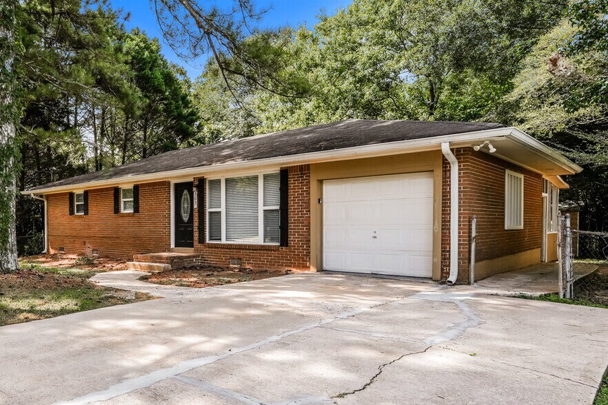 Building Photo - 303 Mercer Dr