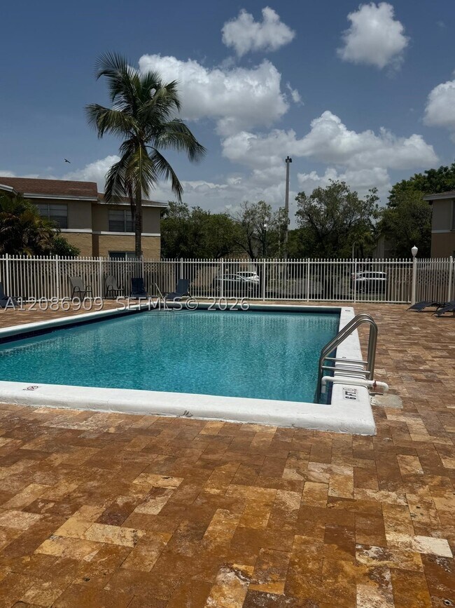 Building Photo - 4610 NW 79th Ave