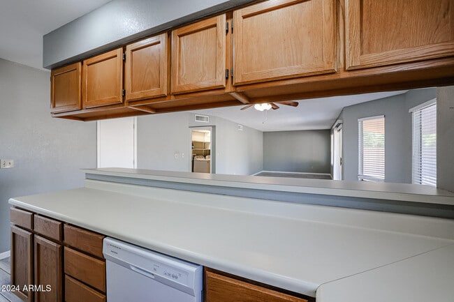 Building Photo - 9208 W Gary Rd