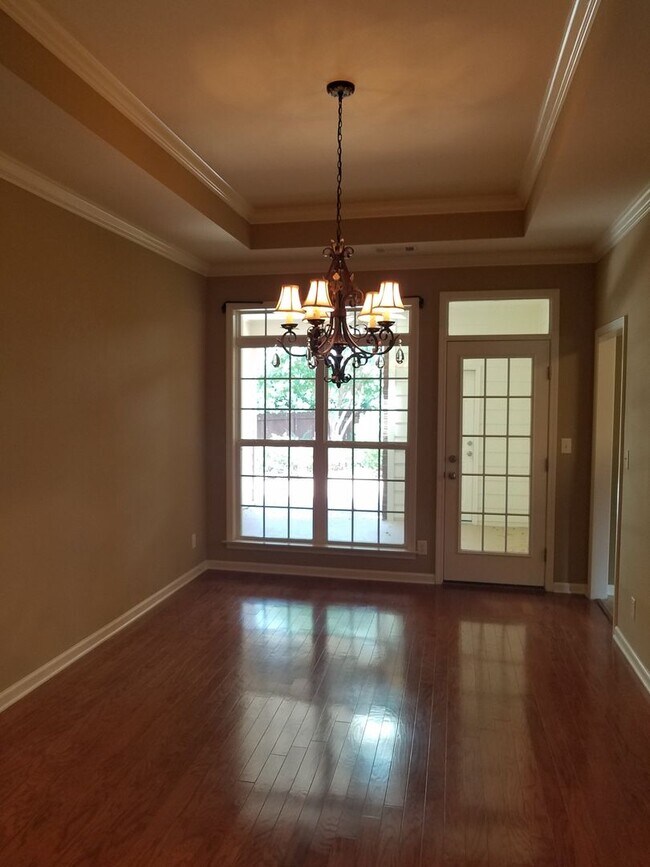 Building Photo - 4707 Mitford Cir