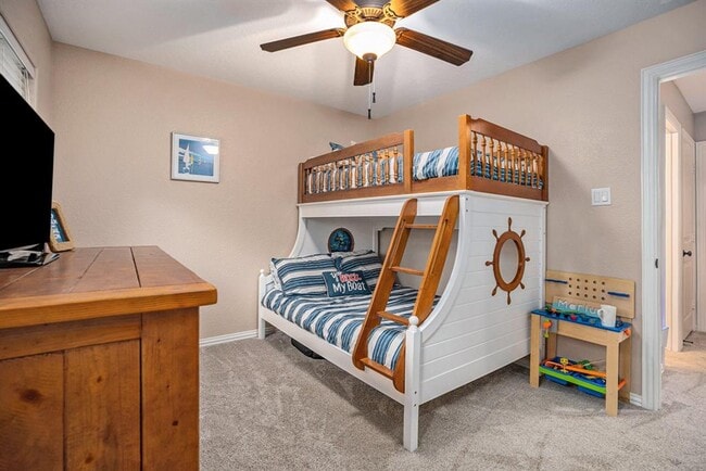 Building Photo - 2330 Lakewood Yacht Club Dr