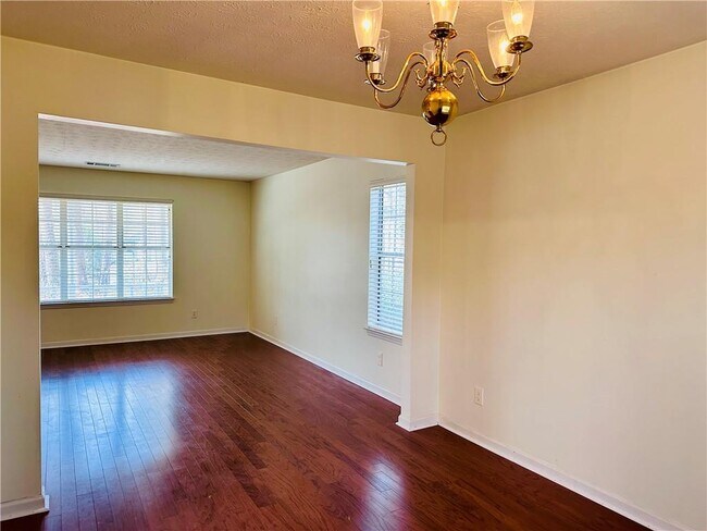 Building Photo - 1140 Taylor Oaks Dr