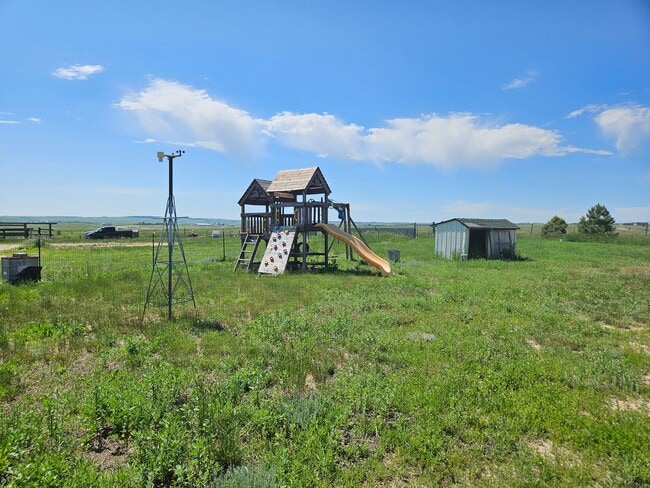 Building Photo - 5 Bed 3 Bath Ranch Home with 5 Acres.