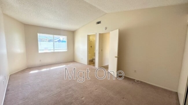 Building Photo - 23389 Dome St