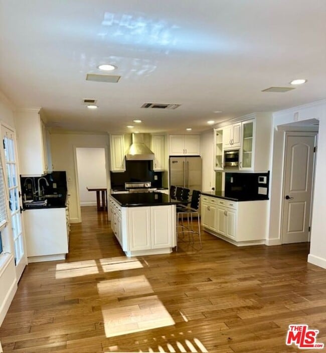 Building Photo - 18154 Sweet Elm Dr