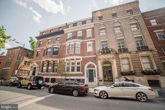 Building Photo - 2126 Locust St