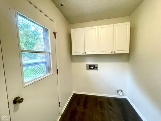 Building Photo - 5505 N Austin Dr