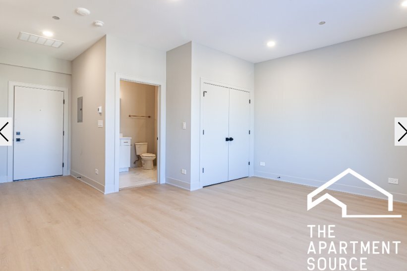 Building Photo - 4102 N Sheridan Rd