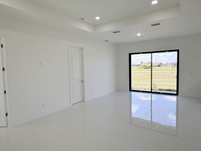 Building Photo - 4238 NW 34th St
