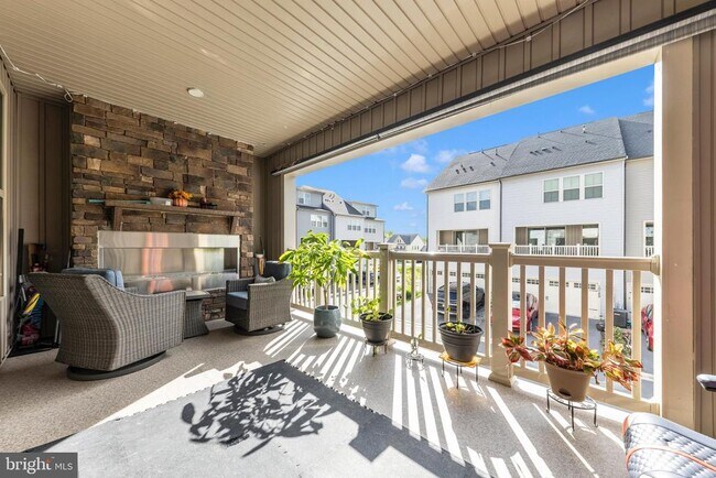 Building Photo - 6110 Stonecat Ct